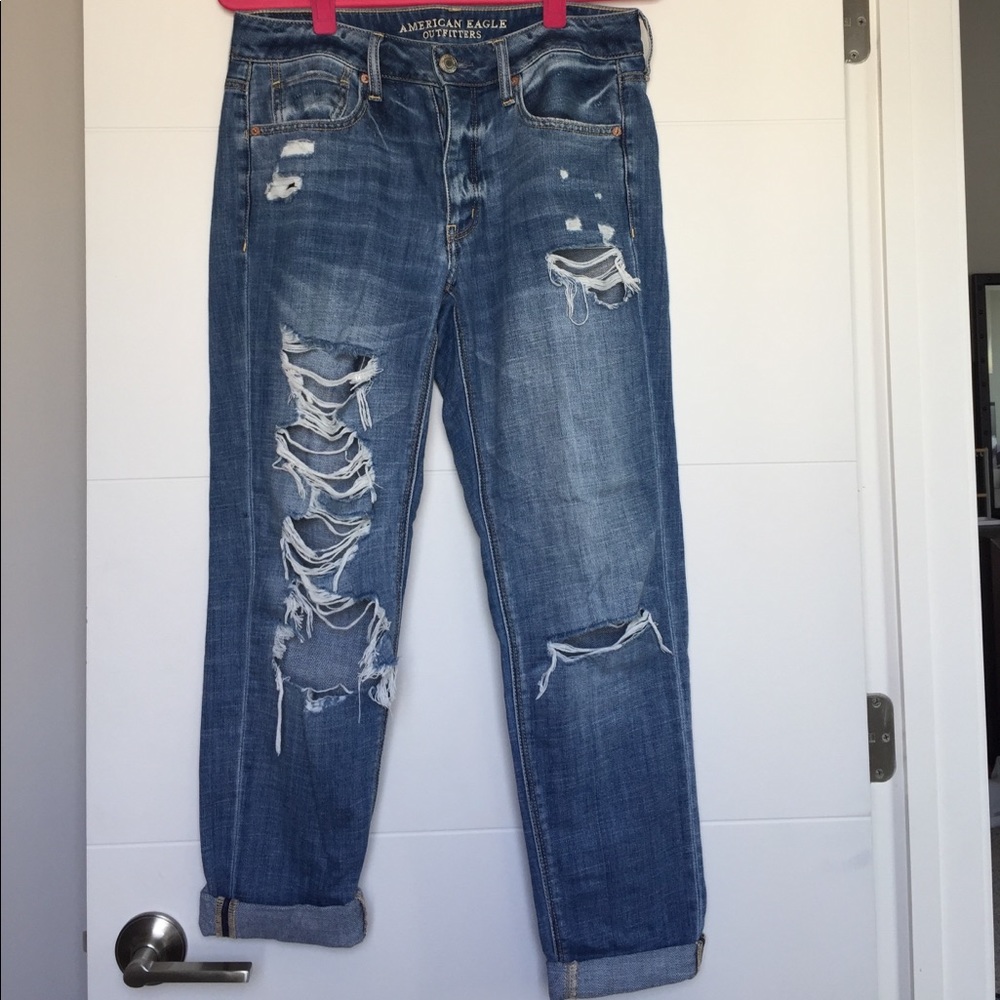 American Eagle ripped boyfriend jeans
